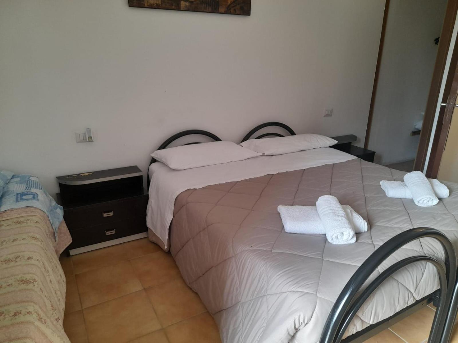 Gasthuis Guest House Parabita