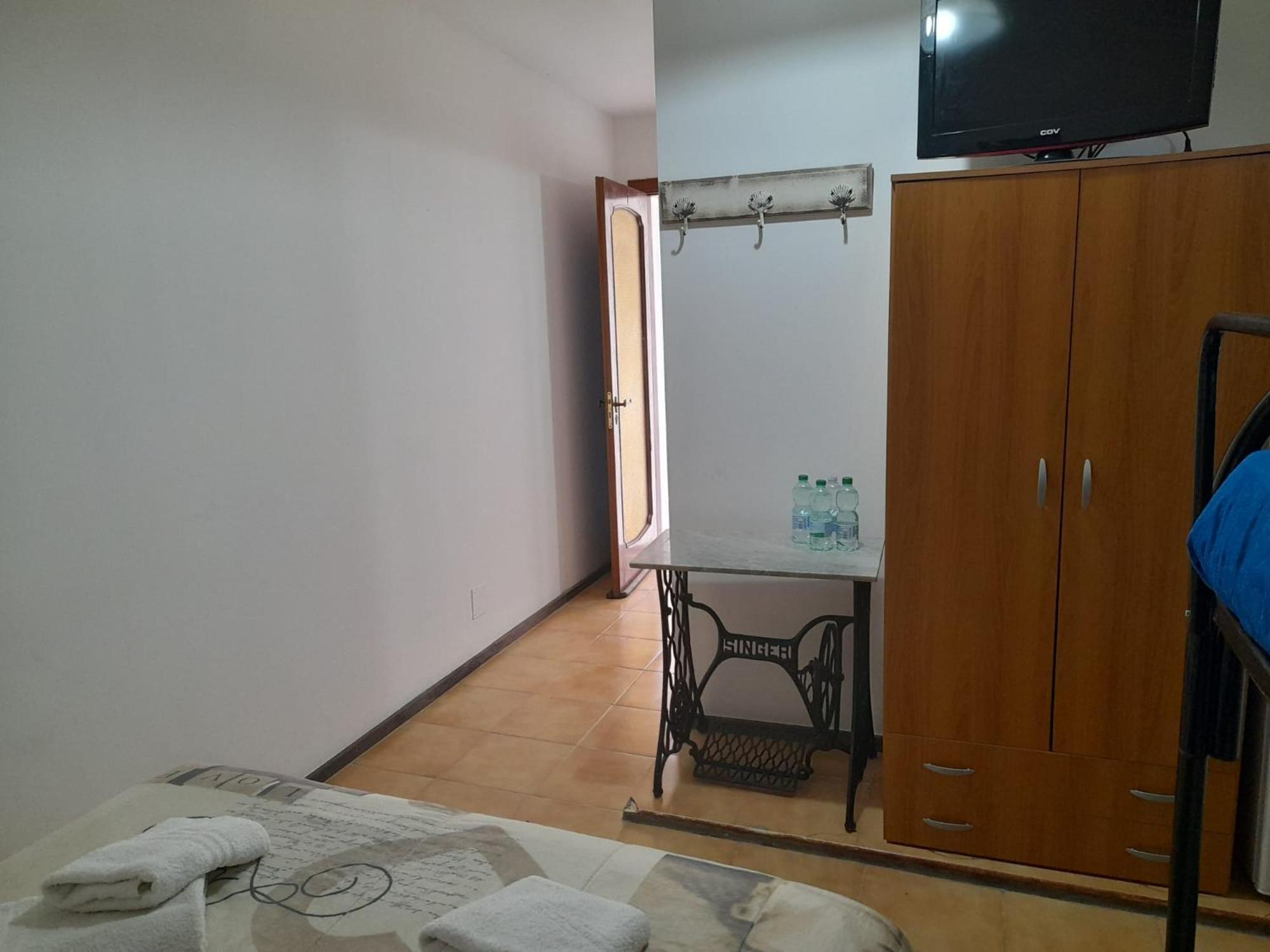 Gasthuis Guest House *