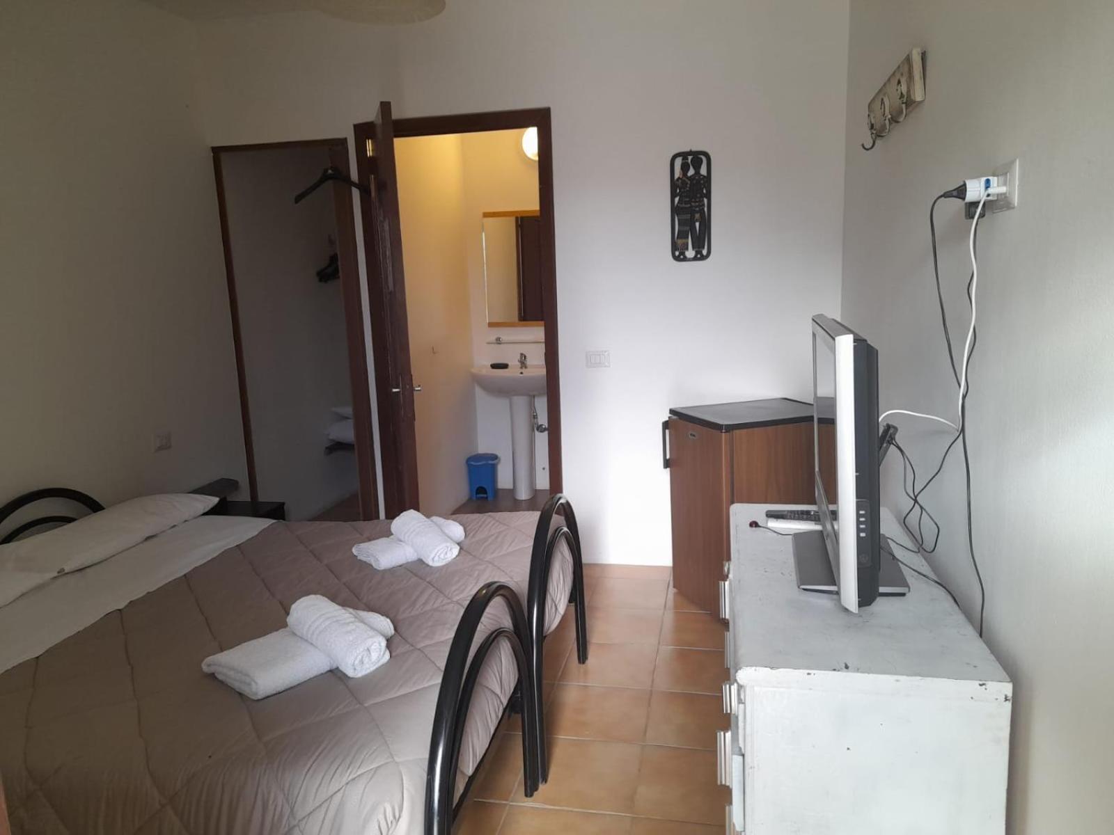 Guest House *